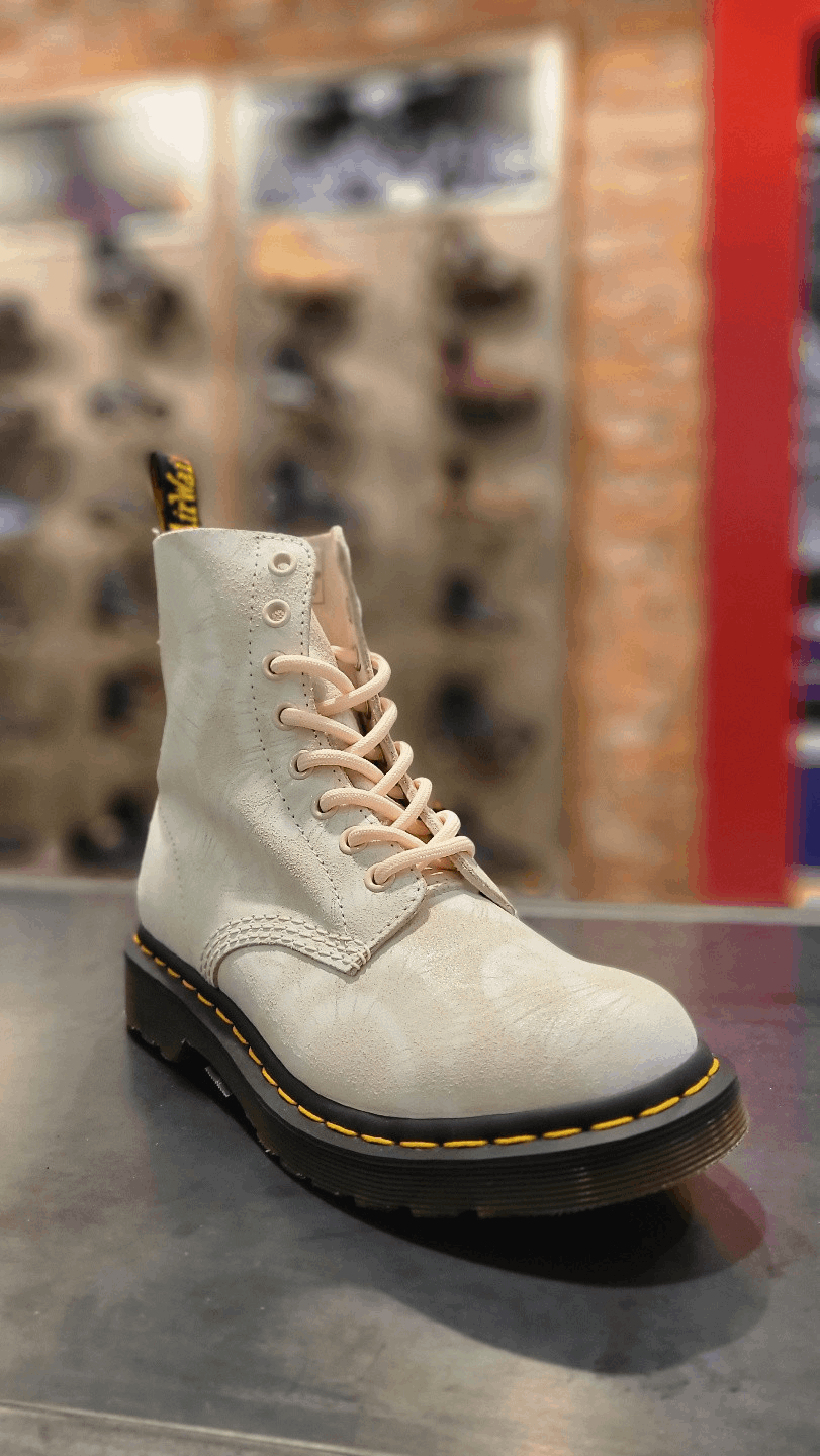 商品Dr. Martens|【Brilliant|包邮包税】马汀博士 马丁靴 1460 Pascal Shell Pink/White Tie Dye Printed Suede 26406971,价格¥571,第2张图片详细描述