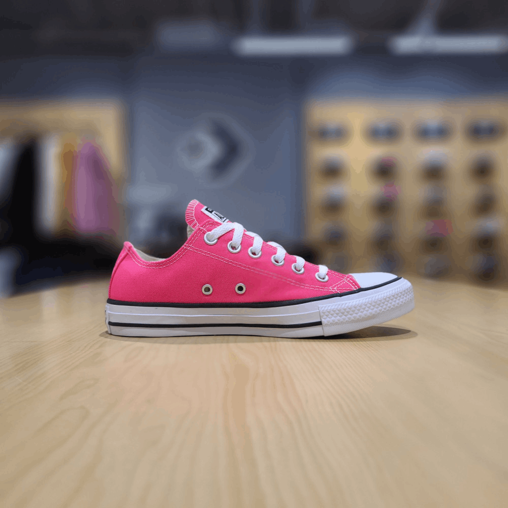 商品Converse|【韩国直邮|包邮包税】匡威 女士 CHUNK TAYLOR ALL STAR SEASONAL 颜色 超粉色 LOW 帆布鞋 CTAS OX HYPER PINK 170157C,价格¥414,第1张图片详细描述