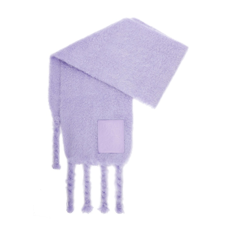 商品Loewe|罗意威 23年早春新款 女士浅紫色马海毛混纺流苏围巾F811257X07-6400,价格¥3907,第3张图片详细描述