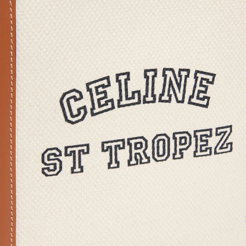 商品Celine|【包税】CELINE/赛琳   新款 迷你自然色CELINE ST TROPEZ印花织物棕褐色小牛皮单肩斜挎垂直手提袋193302DHW.02NT,价格¥9687,第3张图片详细描述