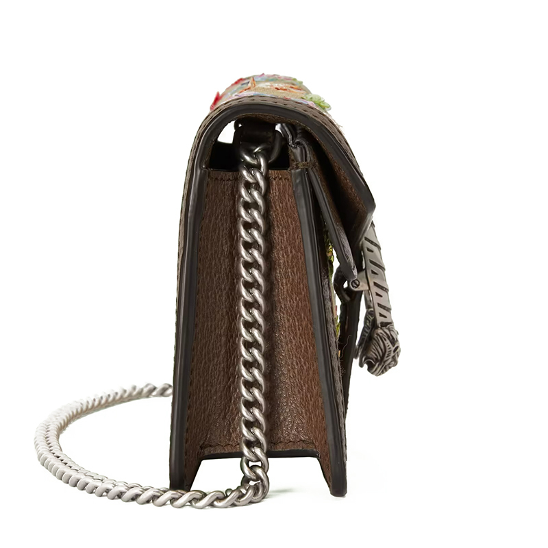 商品Gucci|【包税】GUCCI/古驰 22新款Dionysus系列 女士超迷你棕色帆布配皮饰有带亮片的花朵刺绣银扣银链单肩斜跨链条酒神包476432UKMMN2562,价格¥10584,第2张图片详细描述
