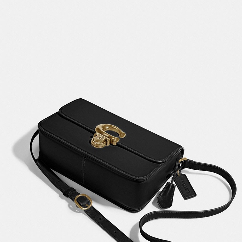 商品[国内直发] Coach|蔻驰 COACH 女士经典C标锁扣黑色单肩斜挎包,价格¥2289,第5张图片详细描述