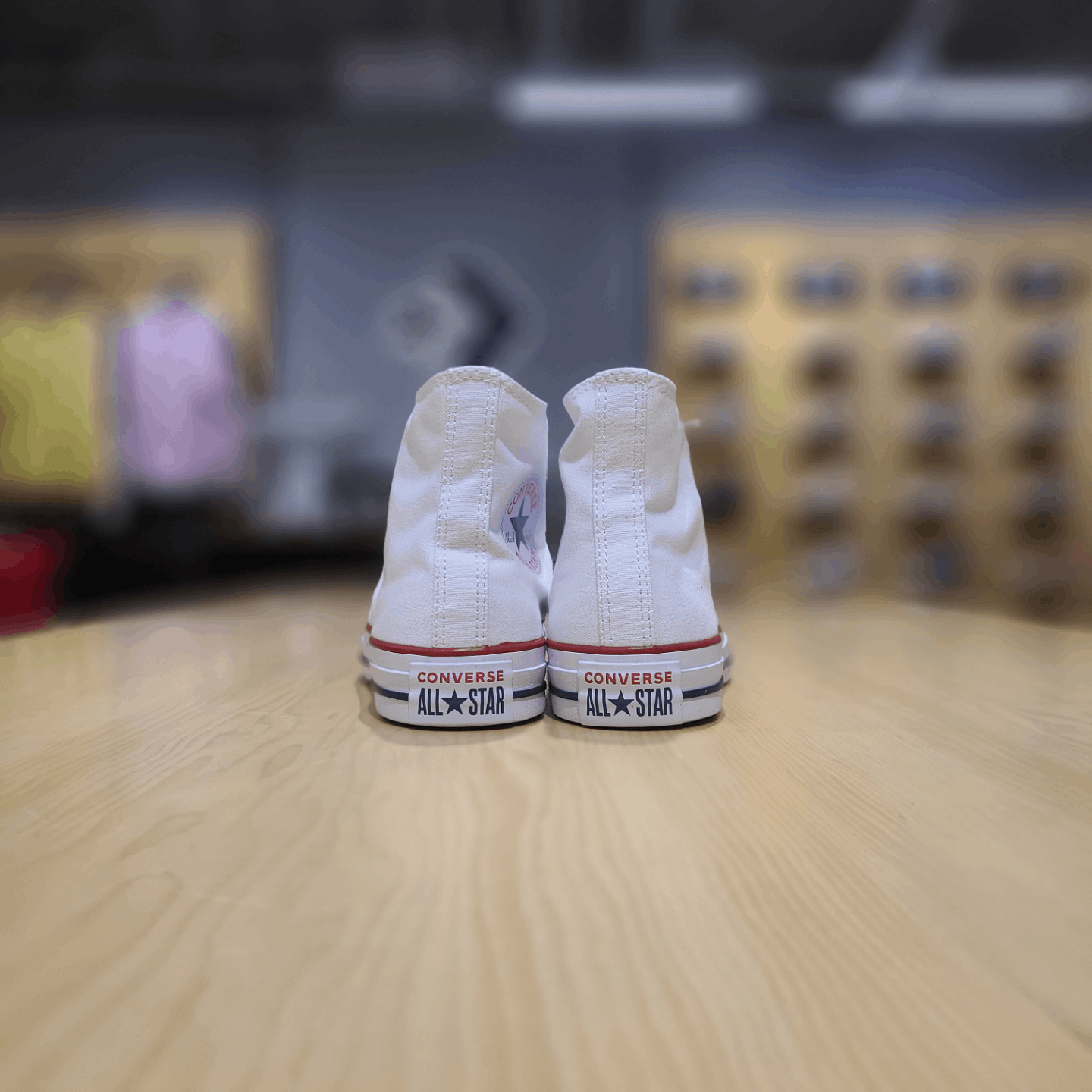 商品Converse|【韩国直邮|包邮包税】匡威[CHUNK TAYLOR] ALL STAR CLASSIC 白色 高腰 帆布鞋 AM7650C,价格¥547,第5张图片详细描述