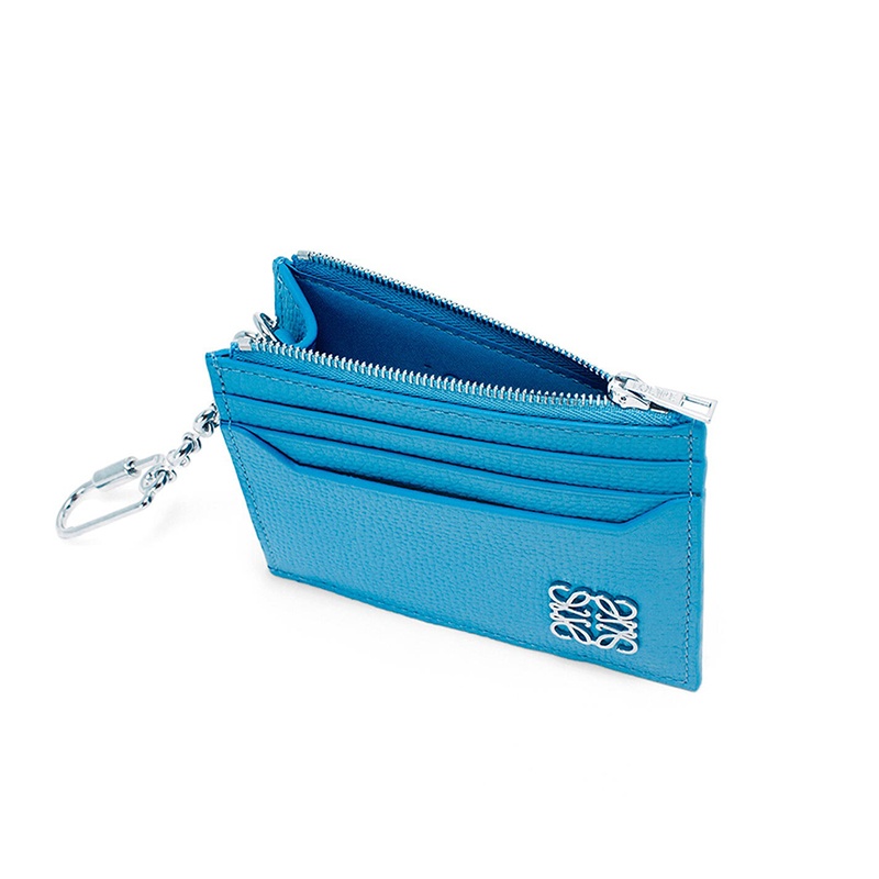 商品Loewe|LOEWE/罗意威 22新款 女士湖蓝色鹅卵石纹牛皮革徽标扣方形链条硬币卡片包C821R89X01-5183,价格¥3680,第5张图片详细描述