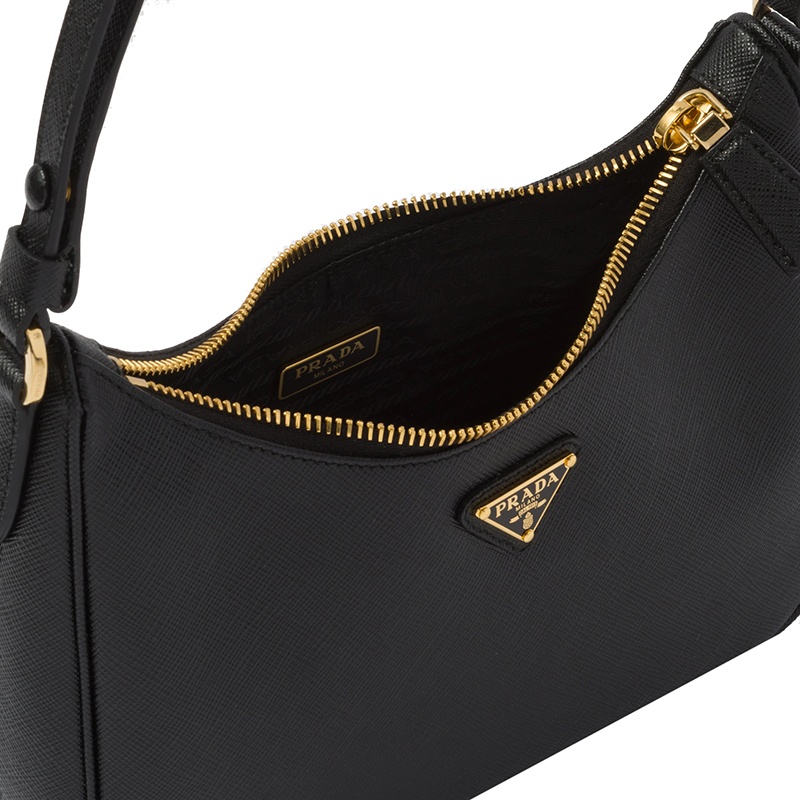 商品Prada|PRADA/普拉达 22新款 女士mini黑色saffiano皮革阴影纹理金色徽标单肩腋下流浪包1BC204_NZV_F0632_V_JOO,价格¥14335,第5张图片详细描述