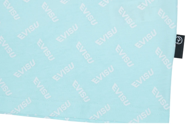 商品Evisu|【享贝家】（国内现货-QD）Evisu 福神 满印小标休闲宽松短袖T恤 男女同款 天蓝色 ET2UTS820SB,价格¥196,第6张图片详细描述