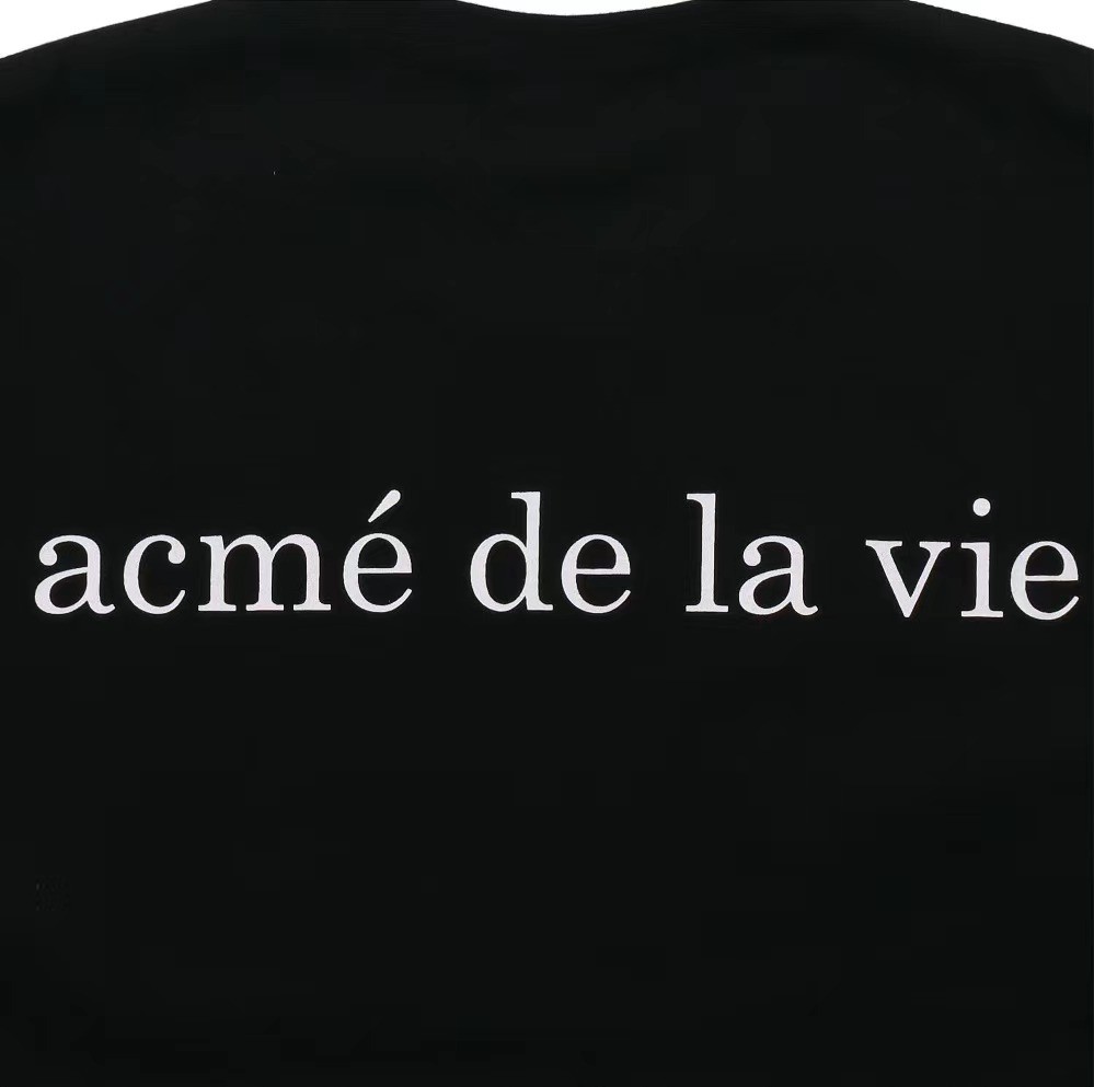商品Acme de la vie|【享贝家】acme de la vie 甜甜圈女孩印花短袖T恤 男女同款 黑色ADLV19SS-SSBKBF-DN31,价格¥237,第9张图片详细描述