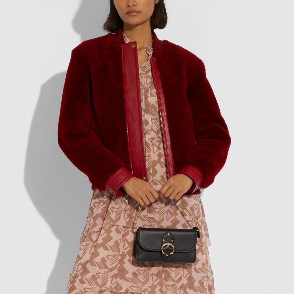商品[国内直发] Coach|【微瑕清仓价】蔻驰新款腋下包女士专柜款皮质小号单肩斜挎包黑色/白色 礼物送女友C2617 V5SBD,价格¥1182,第8张图片详细描述