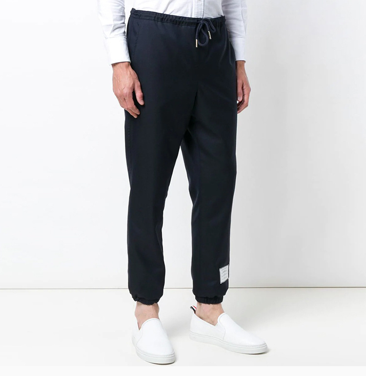 商品[国内直发] Thom Browne|Thom Browne 女士黑色运动裤 MTT011A-00626-415,价格¥6482,第5张图片详细描述