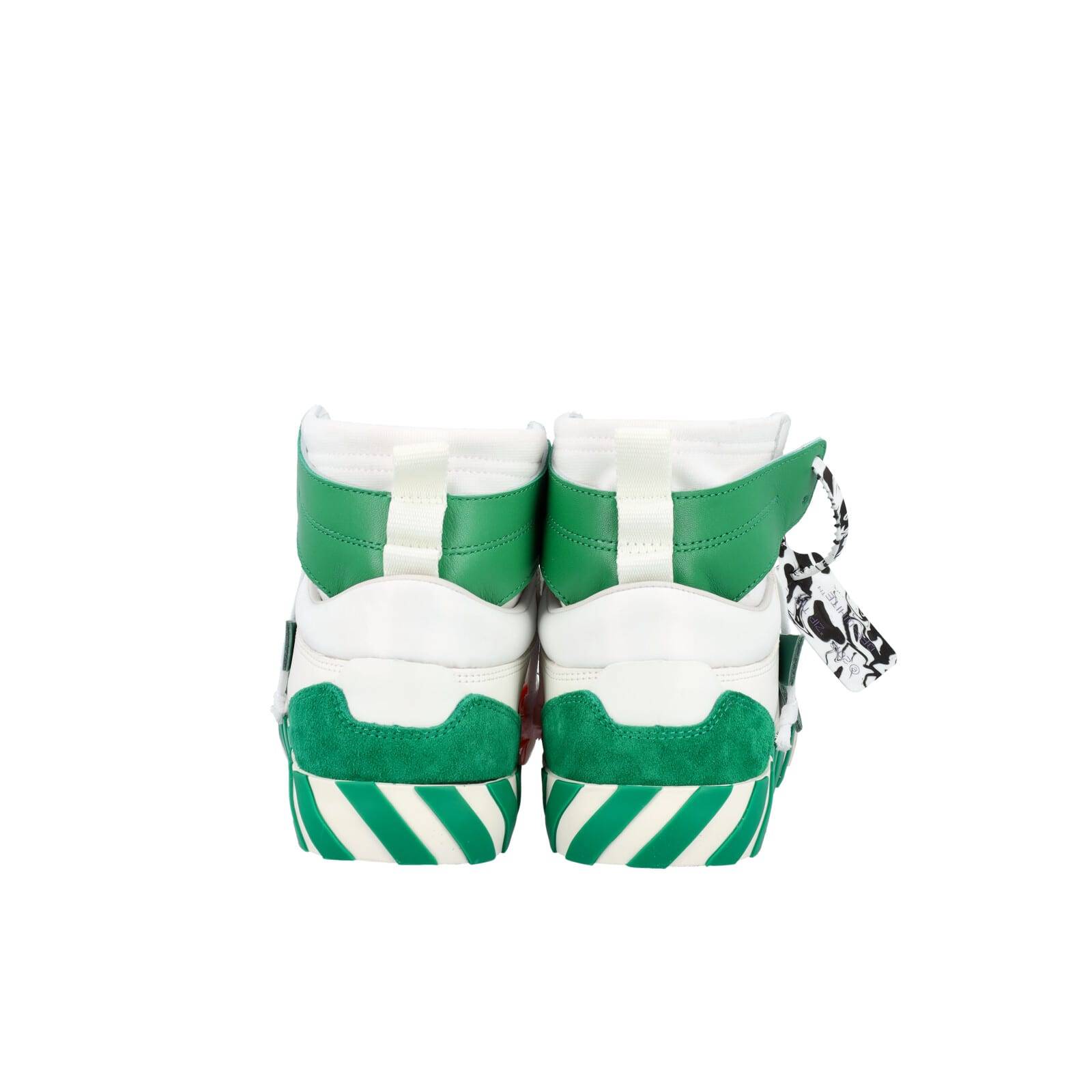 商品Off-White|高帮箭头图案男士板鞋OMIA225F21LEA001-（澳门仓发货）,价格¥4051,第3张图片详细描述