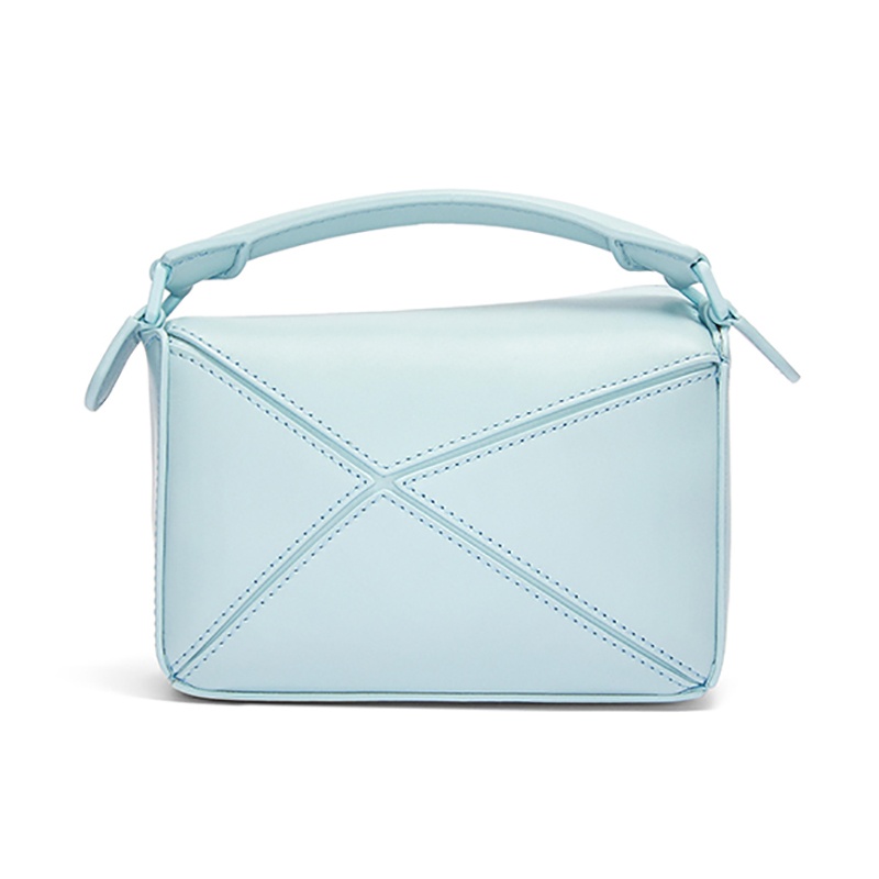 商品Loewe|LOEWE/罗意威 22年新款 Puzzle系列 女士mini海蓝宝石色缎面小牛皮单肩斜挎手提拼图包A510U95X58-9514,价格¥16491,第5张图片详细描述