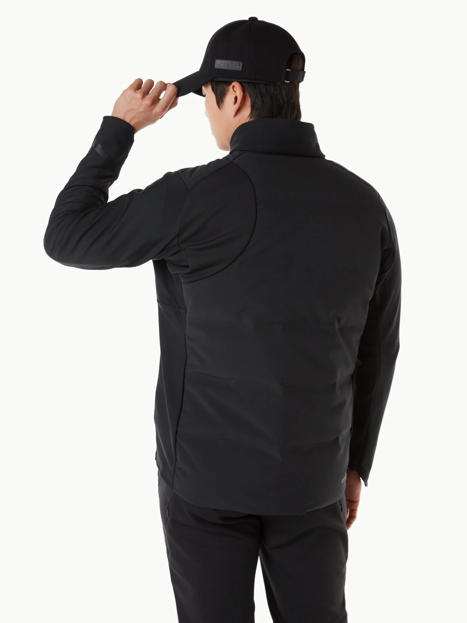 商品【预售商品15天发货】 DESCENTE|高球系列全拉链混合羽绒外套适合冬季户外 DP41MFDJOA-BLKG,价格¥7764,第7张图片详细描述