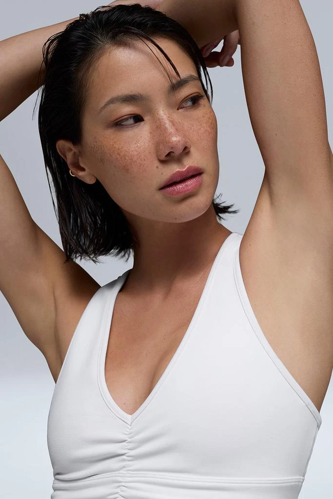 商品Alo|Wild Thing Bra - White,价格¥453,第4张图片详细描述