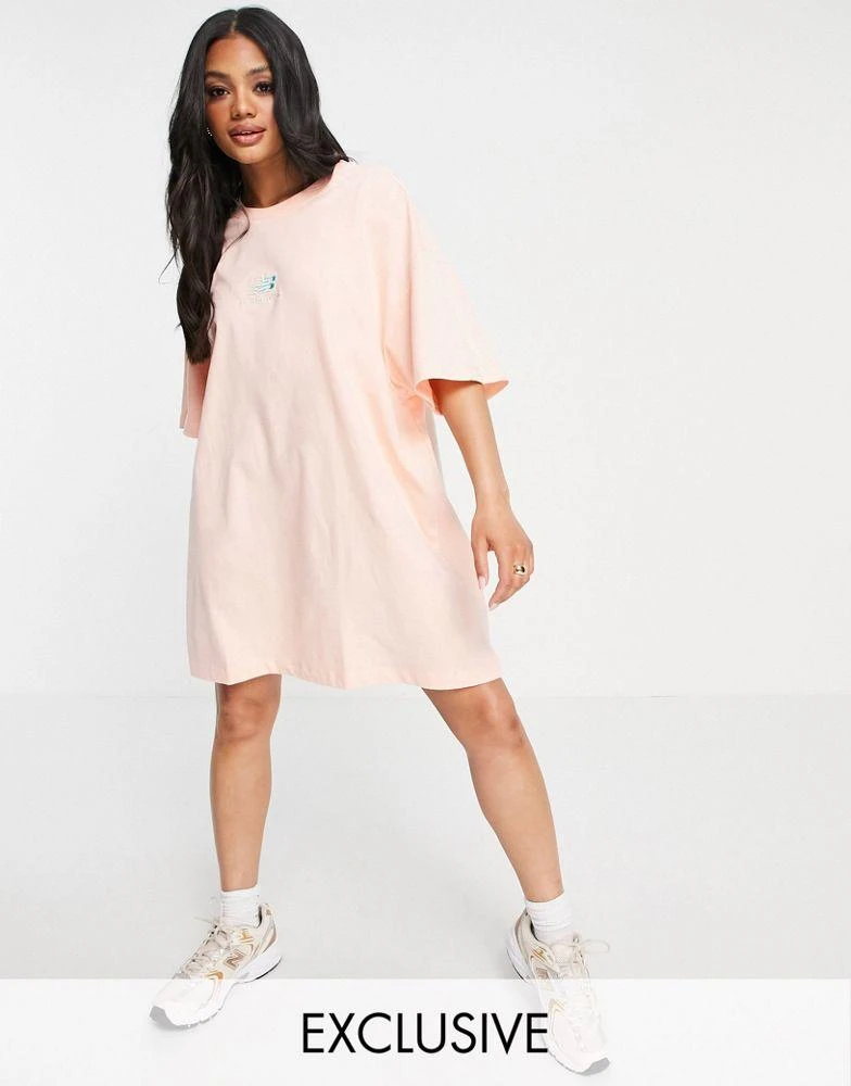 商品New Balance|New Balance t-shirt dress in pink - exclusive to ASOS,价格¥100,第1张图片