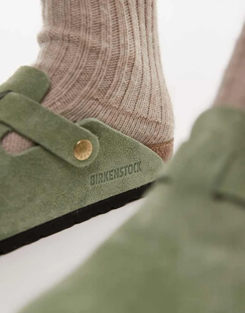 商品Birkenstock|Birkenstock Narrow Fit Boston clogs in green tea suede,价格¥1428,第2张图片详细描述