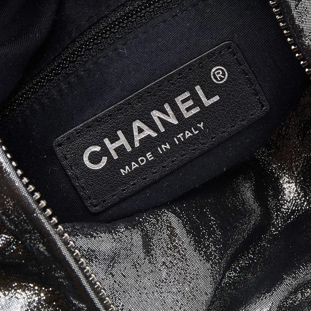 Chanel Metallic Dark Silver Quilted Leather Large Backpack is Back Backpack 商品