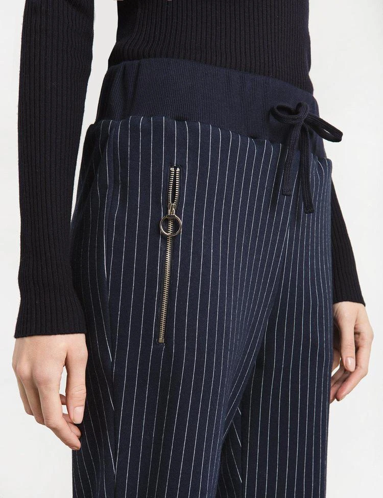 商品Pixie Market|Navy Pinstripe Ring Zipper Sweatpants,价格¥599,第3张图片详细描述
