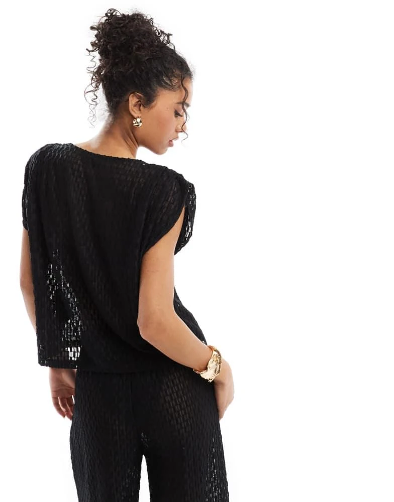 商品VERO MODA|Vero Moda pull on sheer textured top co-ord in black,价格¥120,第3张图片详细描述