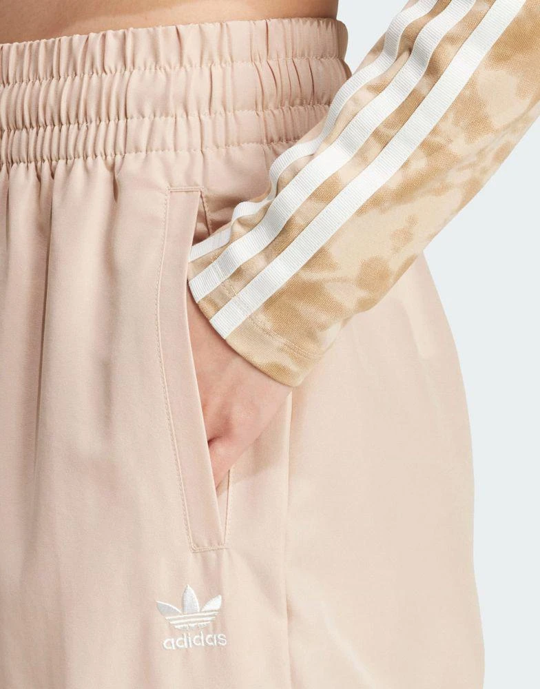 商品Adidas|adidas Originals 3S cargo pants in beige,价格¥726,第4张图片详细描述
