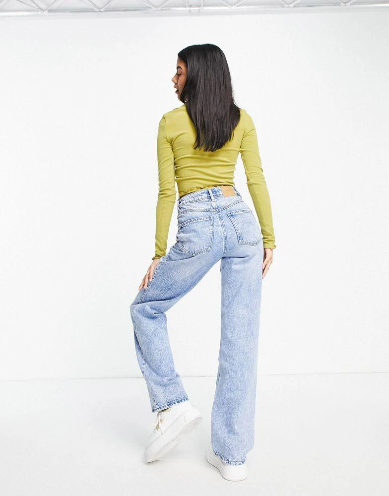 商品VERO MODA|Vero Moda high waisted straight leg jeans in mid blue,价格¥251,第2张图片详细描述