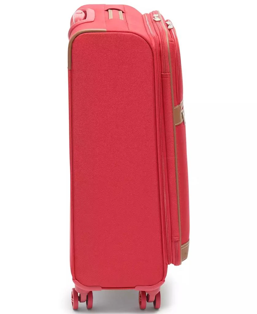 CLOSEOUT! Logan 25" Softside Spinner 商品