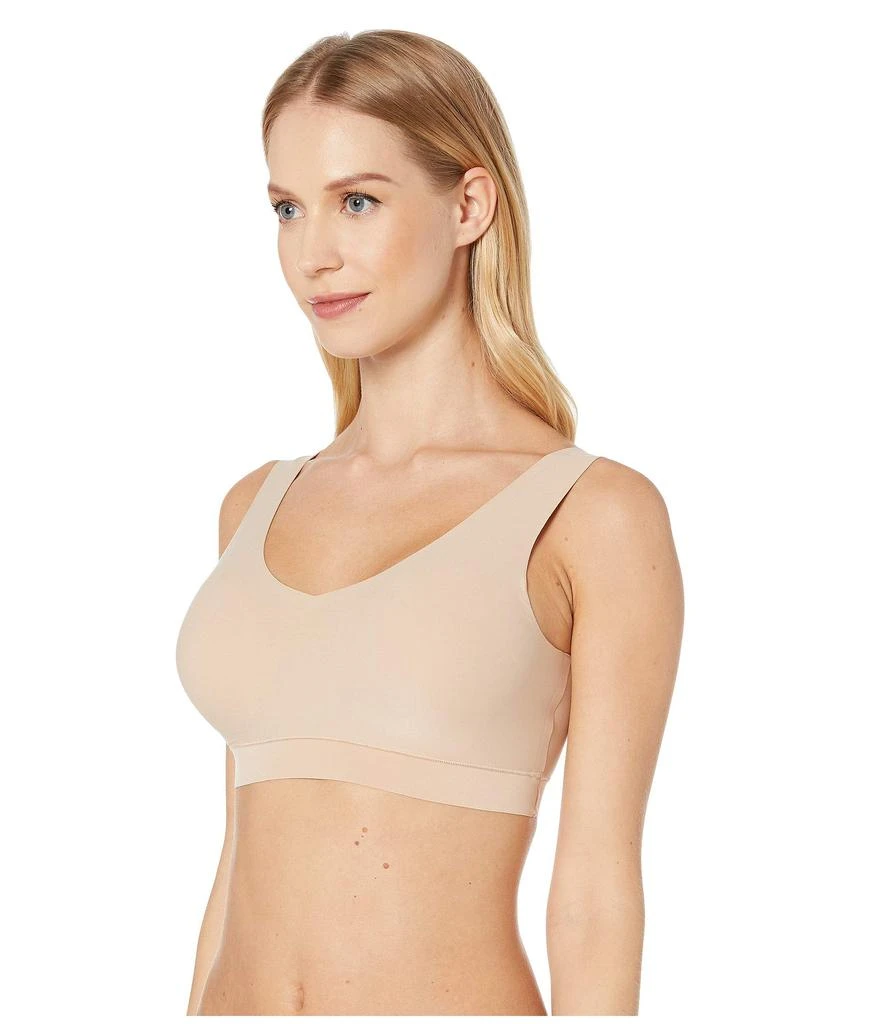 商品Chantelle|Softstretch Padded V-neck Bra Top,价格¥506,第2张图片详细描述