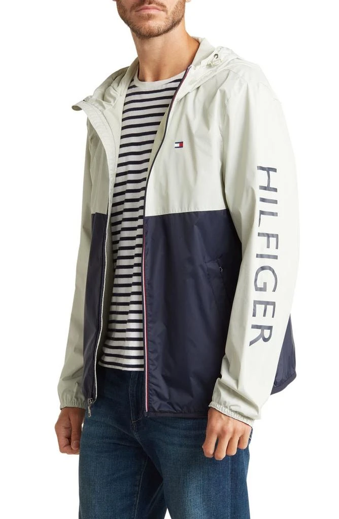 商品Tommy Hilfiger|Colorblock Hooded Rain Jacket,价格¥441,第1张图片