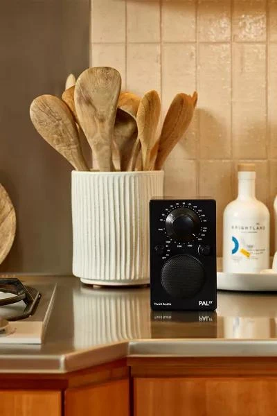 商品Tivoli Audio|Tivoli Audio PAL BT Bluetooth AM/FM Portable Radio & Speaker,价格¥1128,第4张图片详细描述