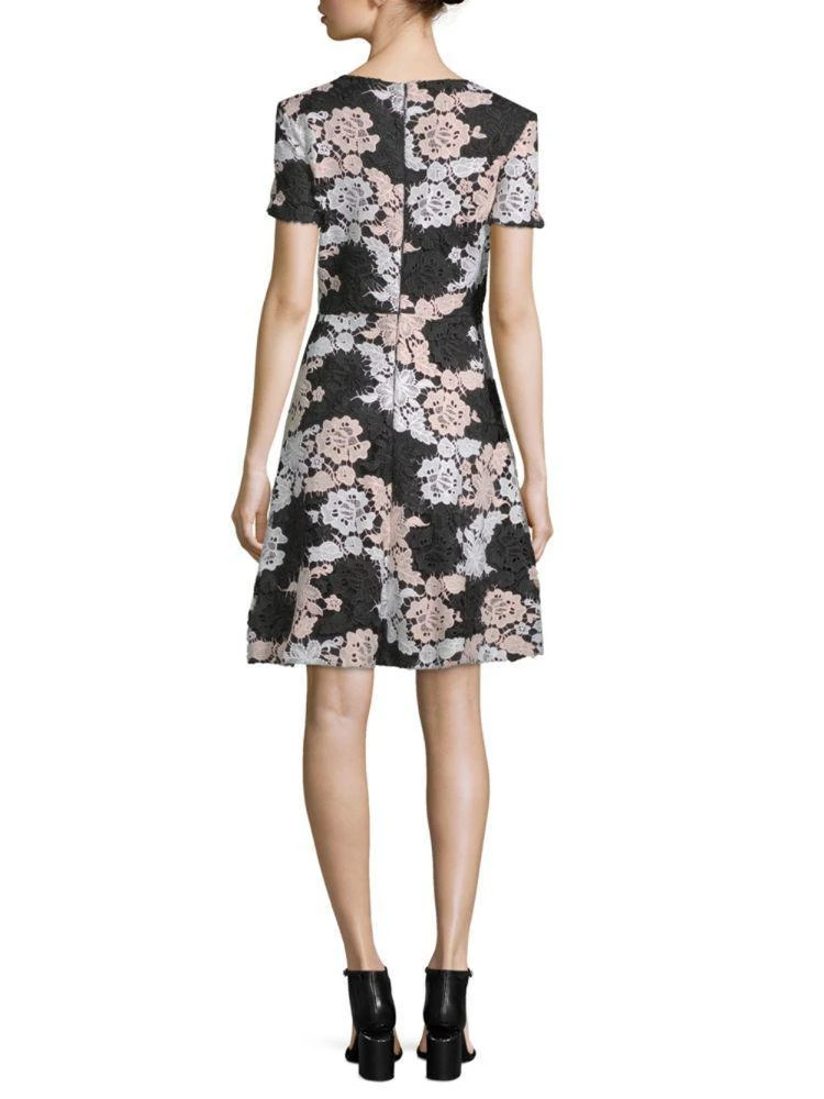 商品Karl Lagerfeld Paris|Floral Lace A-Line Dress,价格¥525,第2张图片详细描述