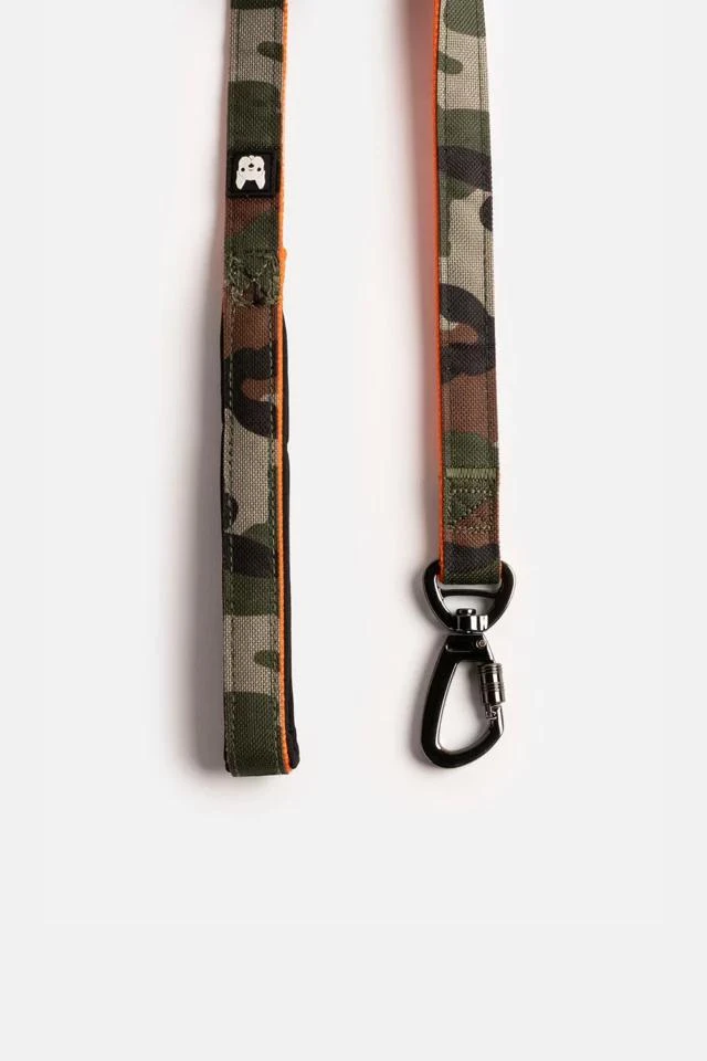 商品Silver Paw|Silver Paw Camo Dog Collar and Leash,价格¥261,第5张图片详细描述