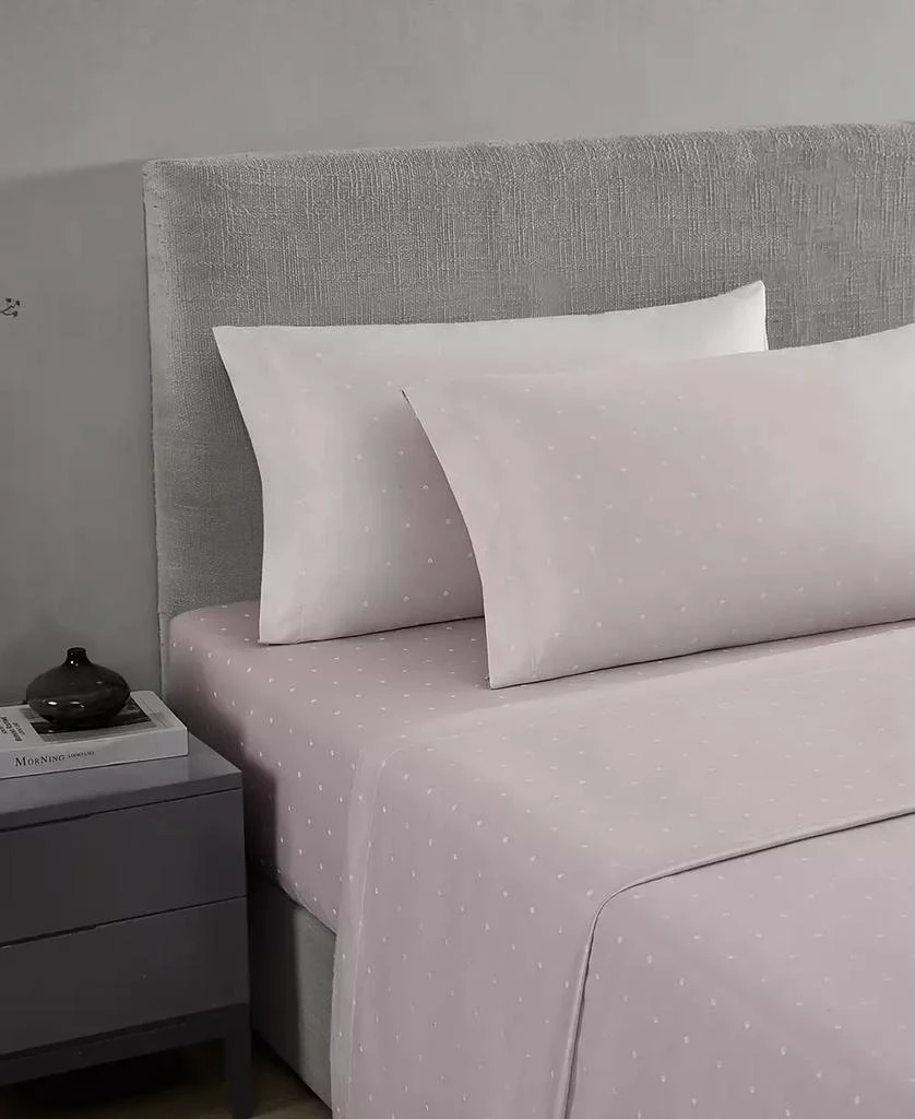 商品Vera Wang|CLOSEOUT! Eyelet 800 Thread Count Cotton Blend Sateen Sheet Set, Queen,价格¥788,第1张图片