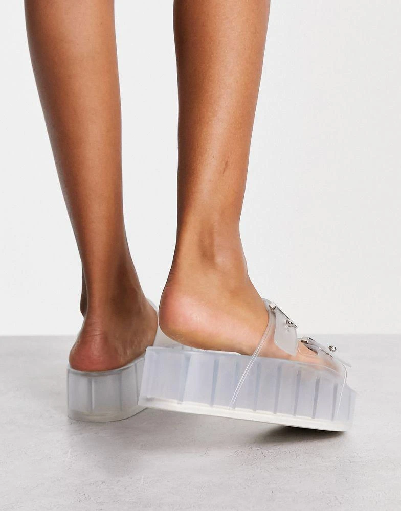 商品ASOS|ASOS DESIGN Finale buckle platform flat sandals in clear,价格¥67,第3张图片详细描述