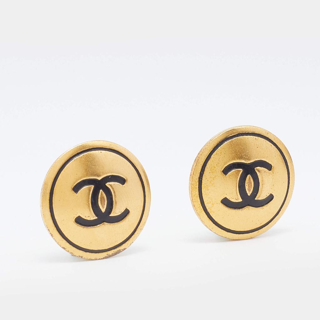 Chanel Gold Tone CC Round Clip On Earrings商品第2张图片规格展示