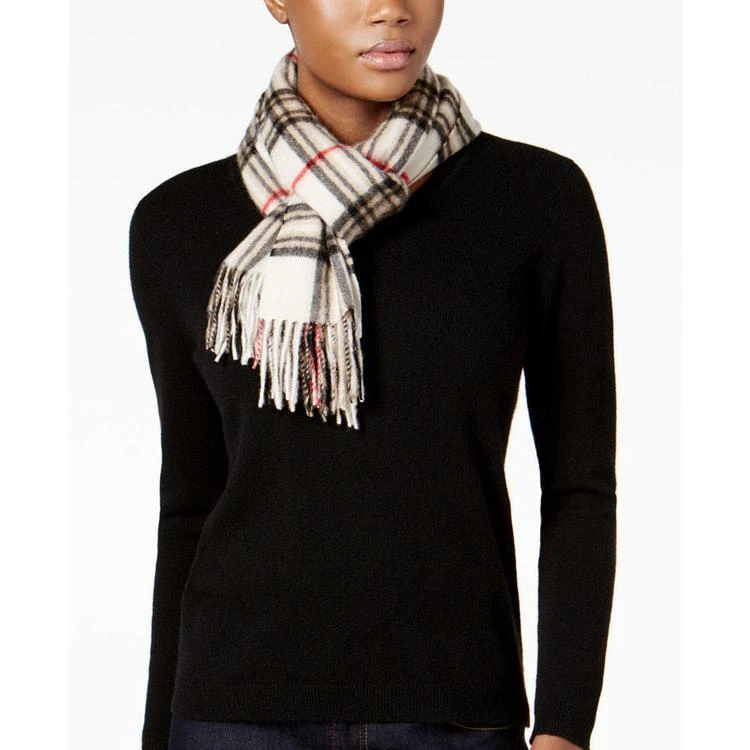 商品Charter Club|Charter Club Signature Plaid Cashmere Scarf, Only at Macy's围巾,价格¥292,第1张图片