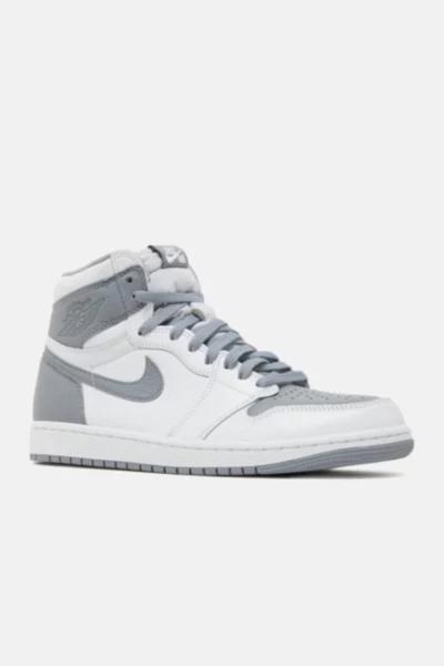 Nike Air Jordan 1 Retro High OG 'Stealth' Sneakers - 555088-037商品第2张图片规格展示
