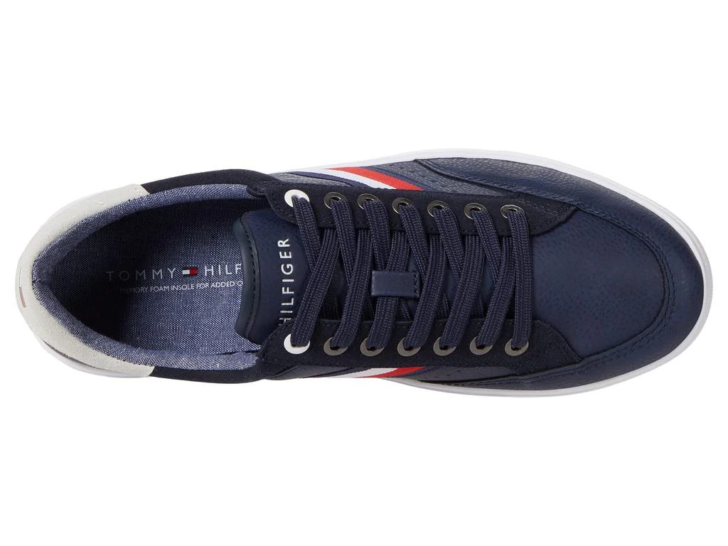 商品Tommy Hilfiger|Bisque,价格¥373,第2张图片详细描述