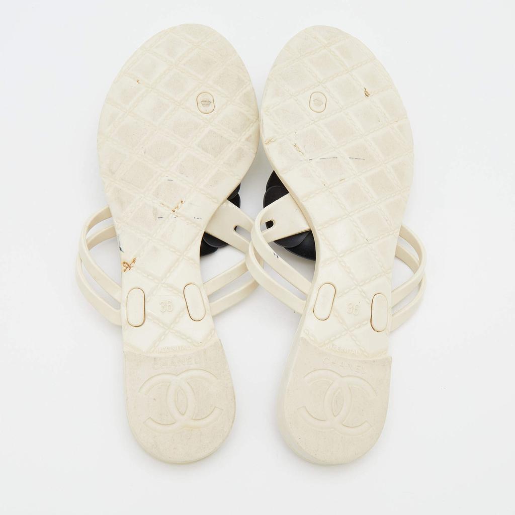 Chanel Cream Rubber Camellia Flower Thong Flats Size 36商品第6张图片规格展示