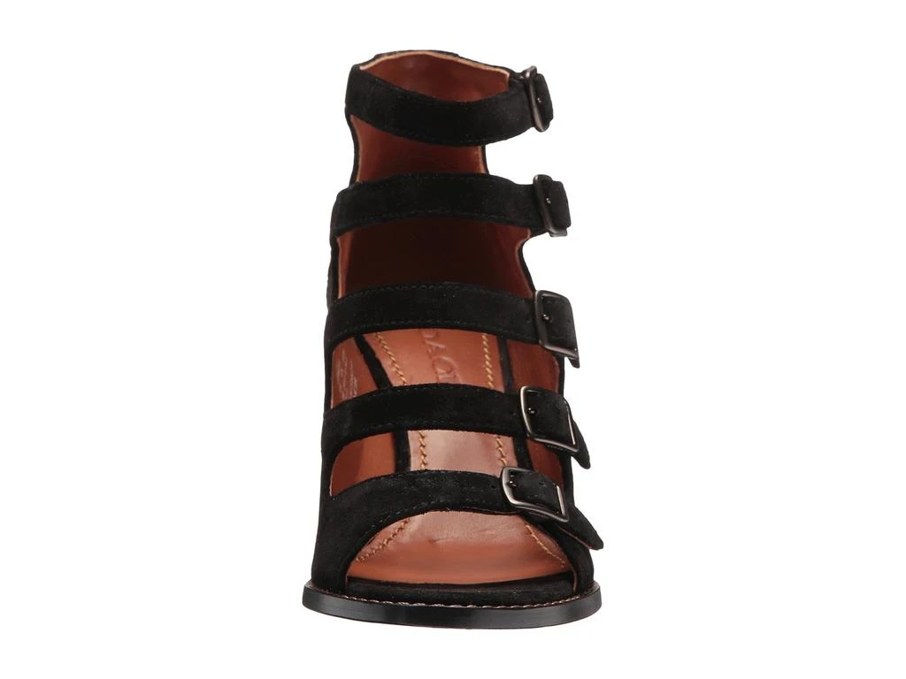 Buckle Bootie with Prairie Rivets 商品