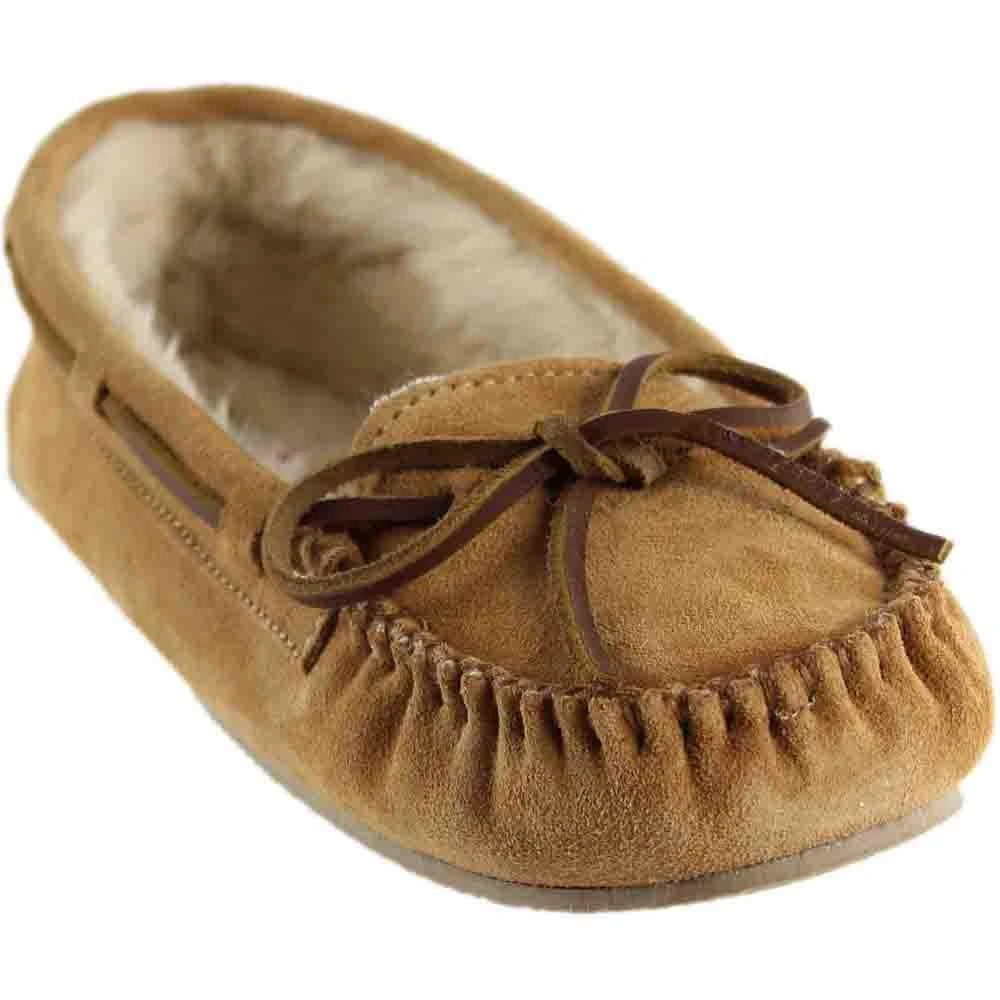 商品Minnetonka|Cally Moccasin Slippers,价格¥300,第2张图片详细描述