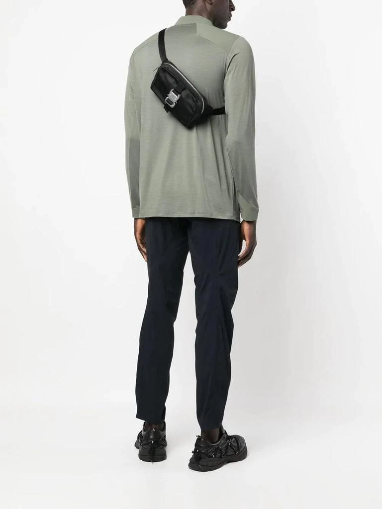 商品1017 ALYX 9SM|1017 ALYX 9SM buckle-fastening belt bag,价格¥2435,第2张图片详细描述