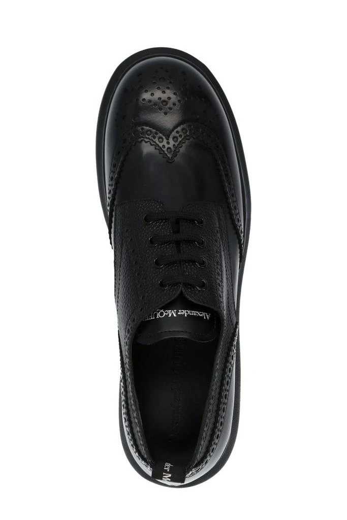 商品Alexander McQueen|Alexander McQueen Brogue Detailed Lace-Up Derby Shoes,价格¥3963,第3张图片详细描述