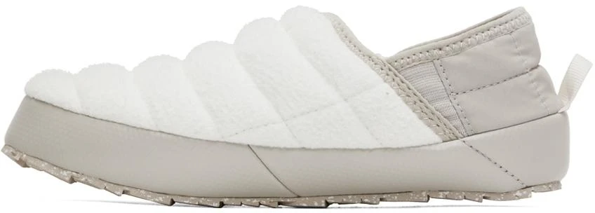 商品The North Face|Off-White ThermoBall Traction V Denali Mules,价格¥180,第3张图片详细描述