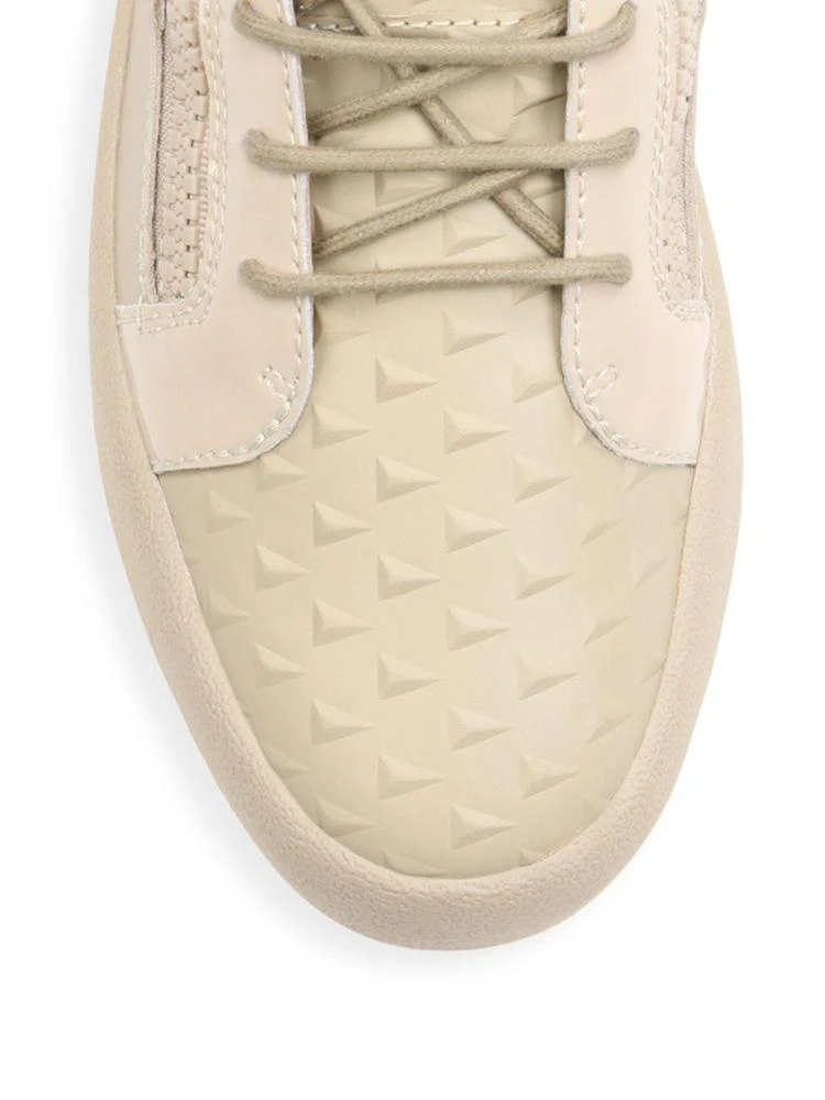 商品Giuseppe Zanotti|Tonal Spike Leather Lace-Up Sneakers,价格¥2810,第3张图片详细描述