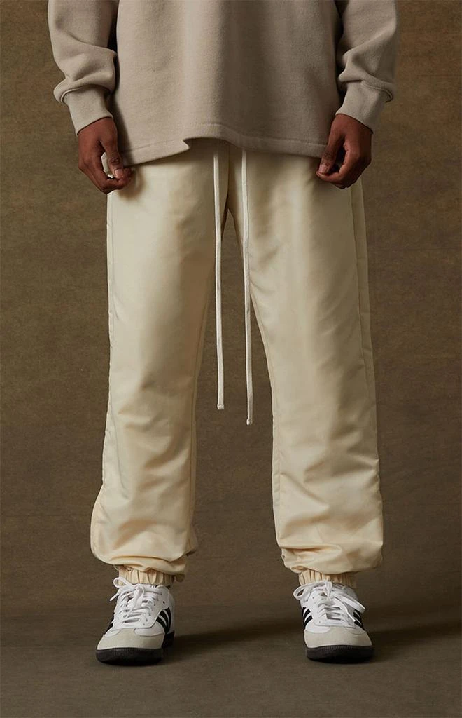 商品Essentials|Egg Shell Track Pants,价格¥578,第2张图片详细描述