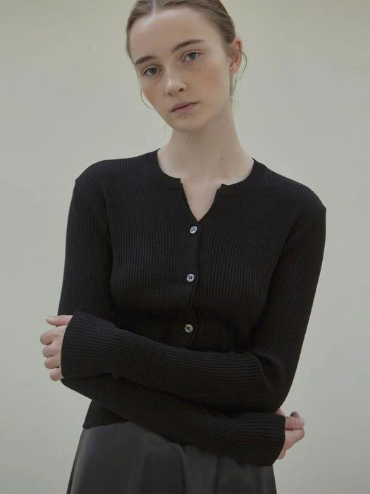 商品NICK&NICOLE|Slim Fit Knit Cardigan (Black),价格¥471,第2张图片详细描述