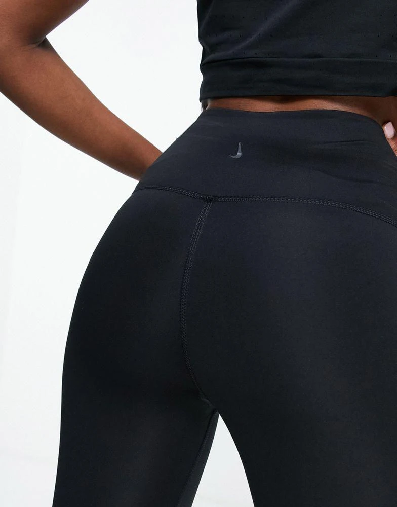商品NIKE|Nike Yoga metallic trim 7/8 leggings in black,价格¥267,第2张图片详细描述