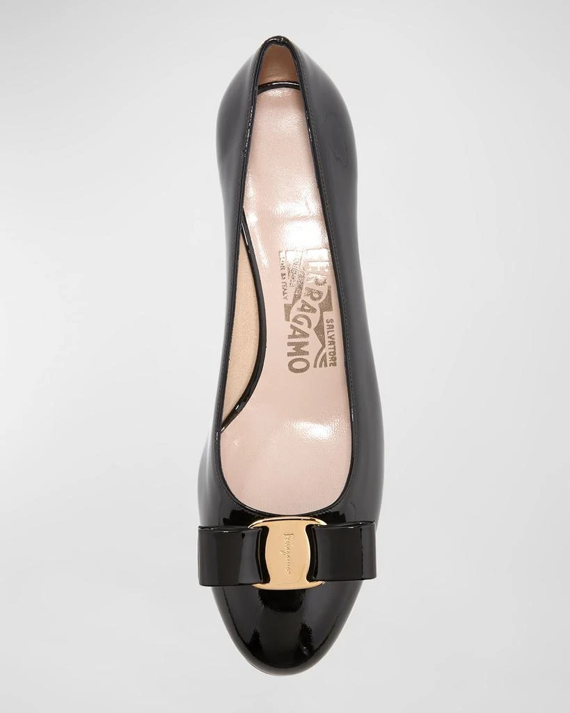 商品Salvatore Ferragamo|Vara 1 Patent 漆皮方根鞋,价格¥6579,第3张图片详细描述