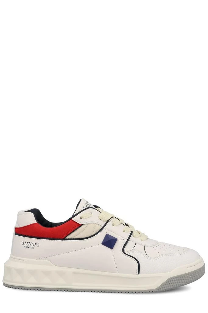 商品Valentino|Valentino Garavani One Stud Lace-Up Sneakers,价格¥6256,第1张图片