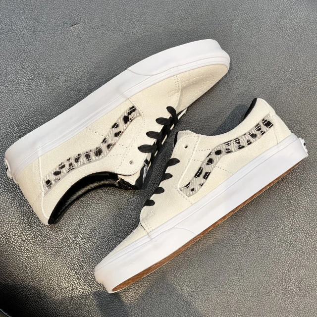 【韩国直邮|包邮包税】万斯[VANS] Sk8-Low # Soft Suede # 男女共用 运动鞋 # marshmallow/dalmatian (VN0A4UUKB7R) 商品