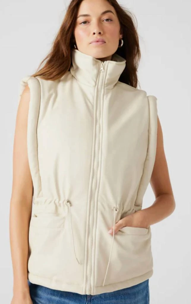 商品Steve Madden|Celestina Faux Leather Vest In Bone,价格¥517,第3张图片详细描述